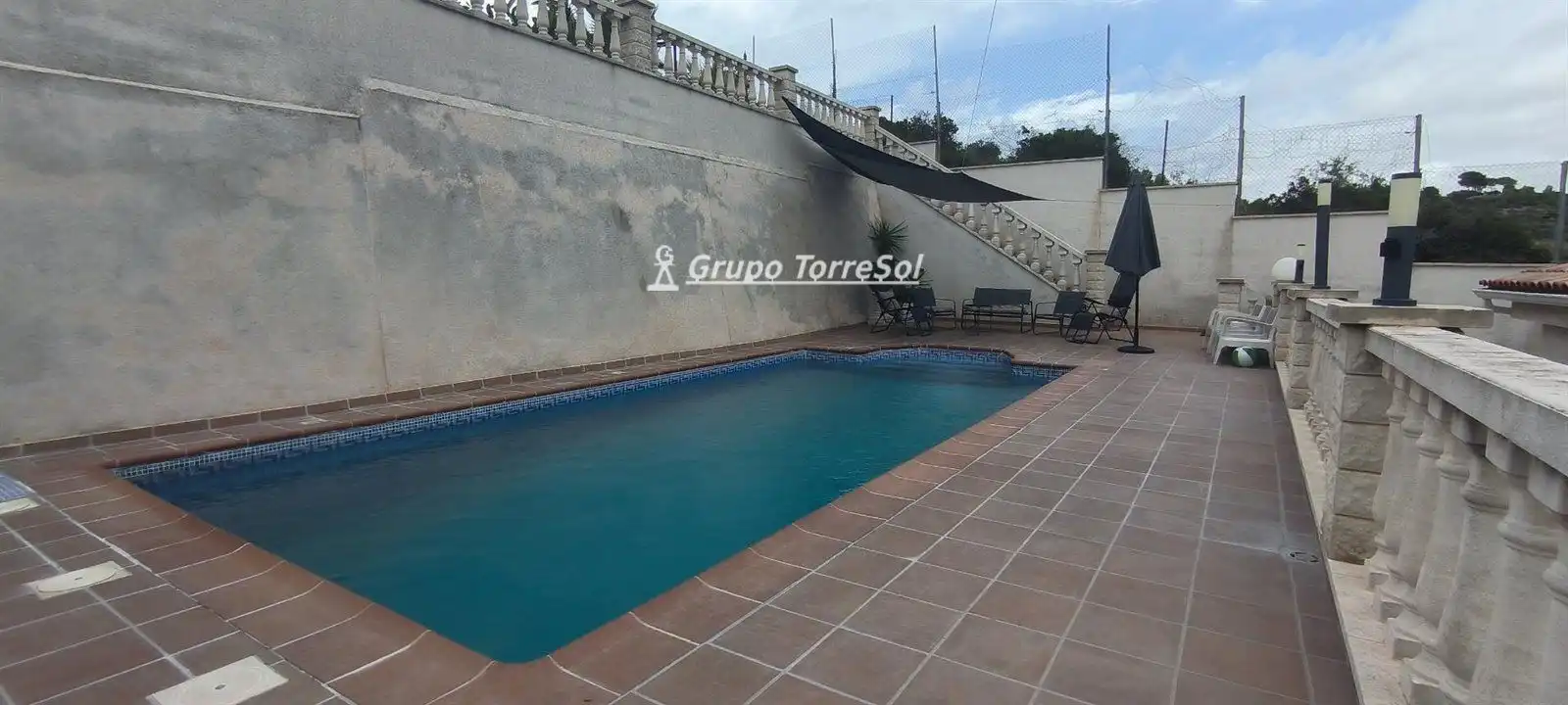 Villa con piscina in vendita a VALLES, imagen 2