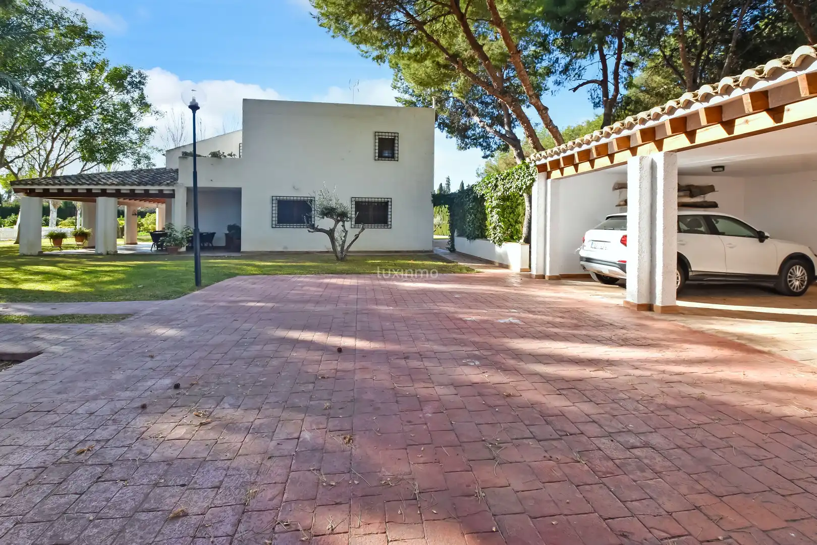 Vista exterior de Casa o xalet en venda en Alicante / Alacant amb Calefacció, Terrassa i Traster