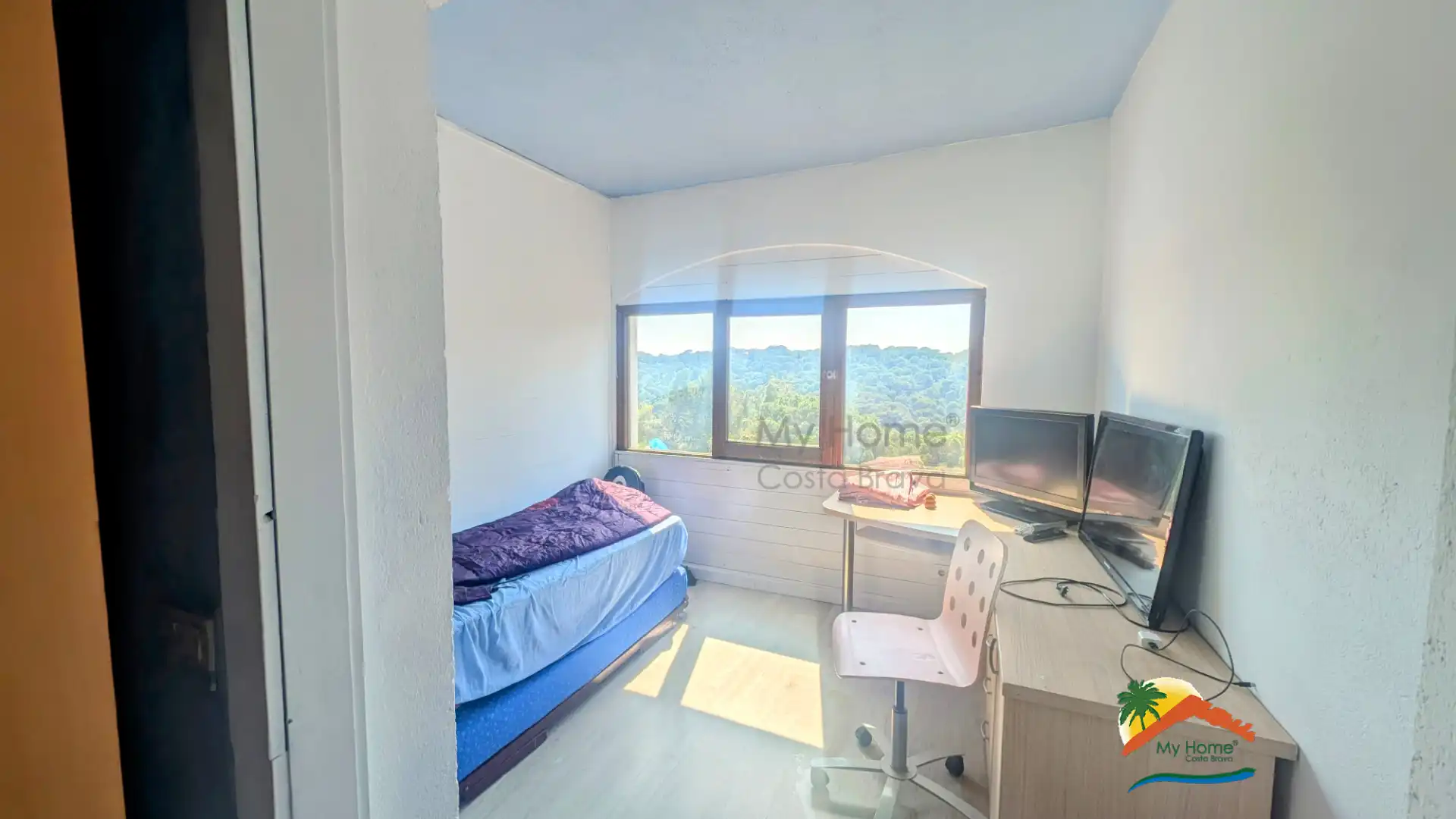 Habitación de Casa o chalet en venta en Lloret de Mar con Calefacción, Jardín privado y Parquet
