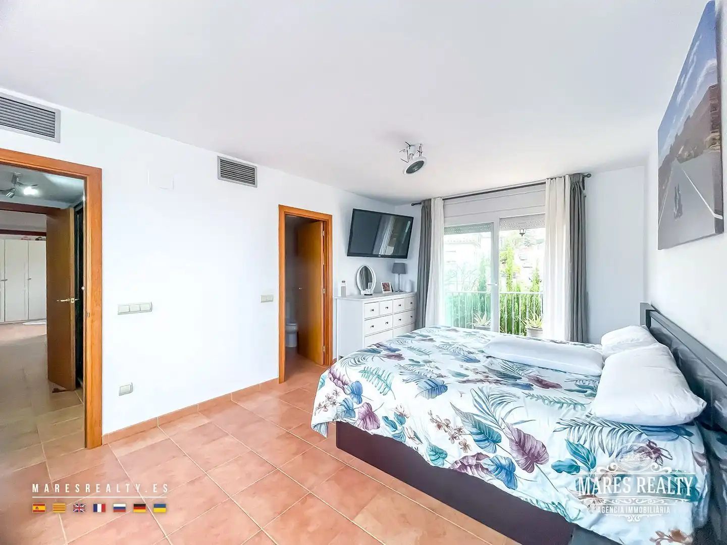 Habitación de Casa adosada en venta en Canet de Mar con Aire acondicionado, Calefacción y Jardín privado