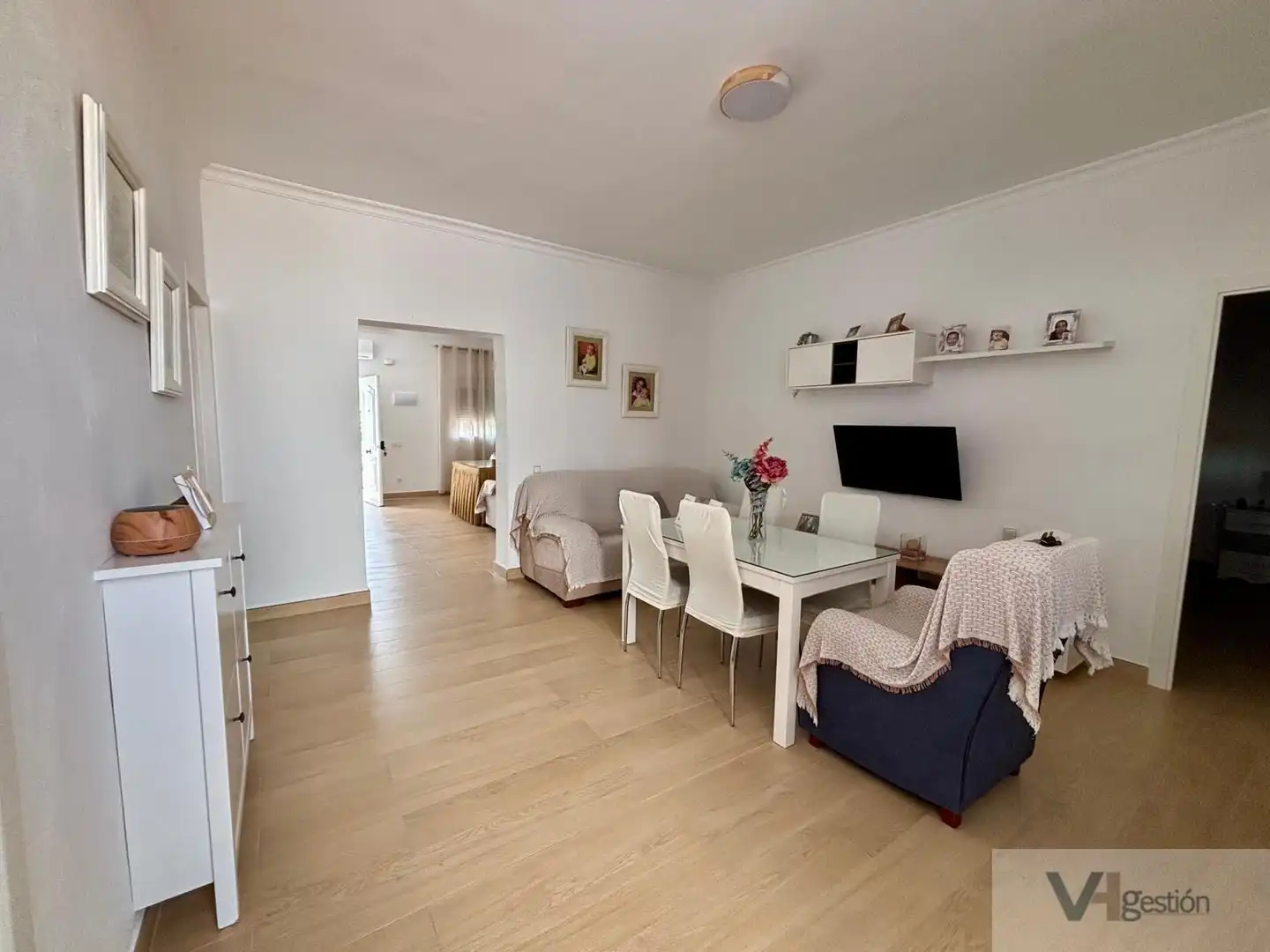 Sala d'estar de Casa o xalet en venda en Espera amb Aire condicionat, Calefacció i Terrassa