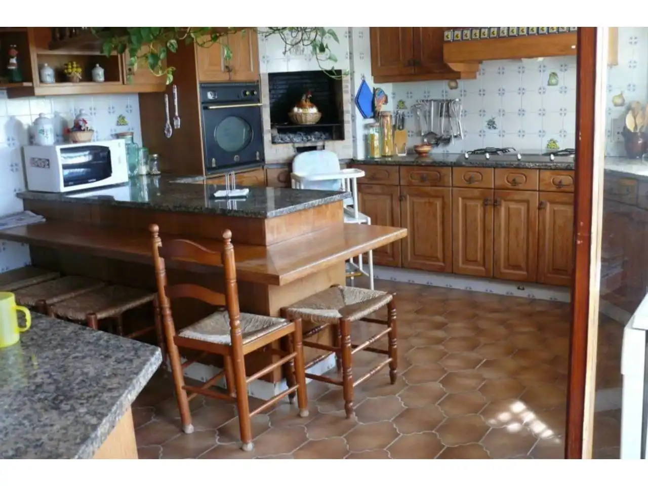 Cuina de Casa o xalet en venda en Blanes amb Calefacció, Jardí privat i Terrassa