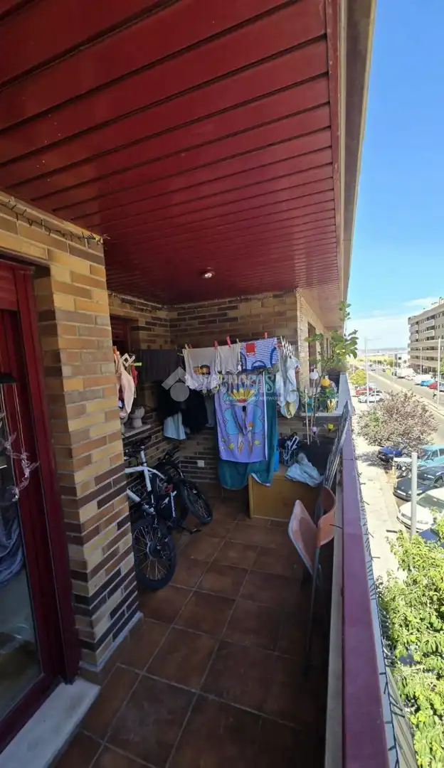 Appartamento con piscina in vendita a El Quiñón, imagen 12