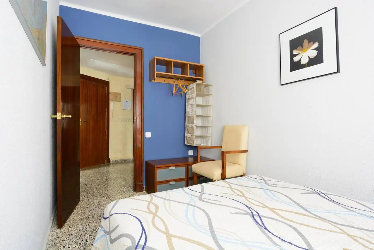 Habitación de Piso de alquiler en Zaragoza con Aire acondicionado, Amueblado y Internet