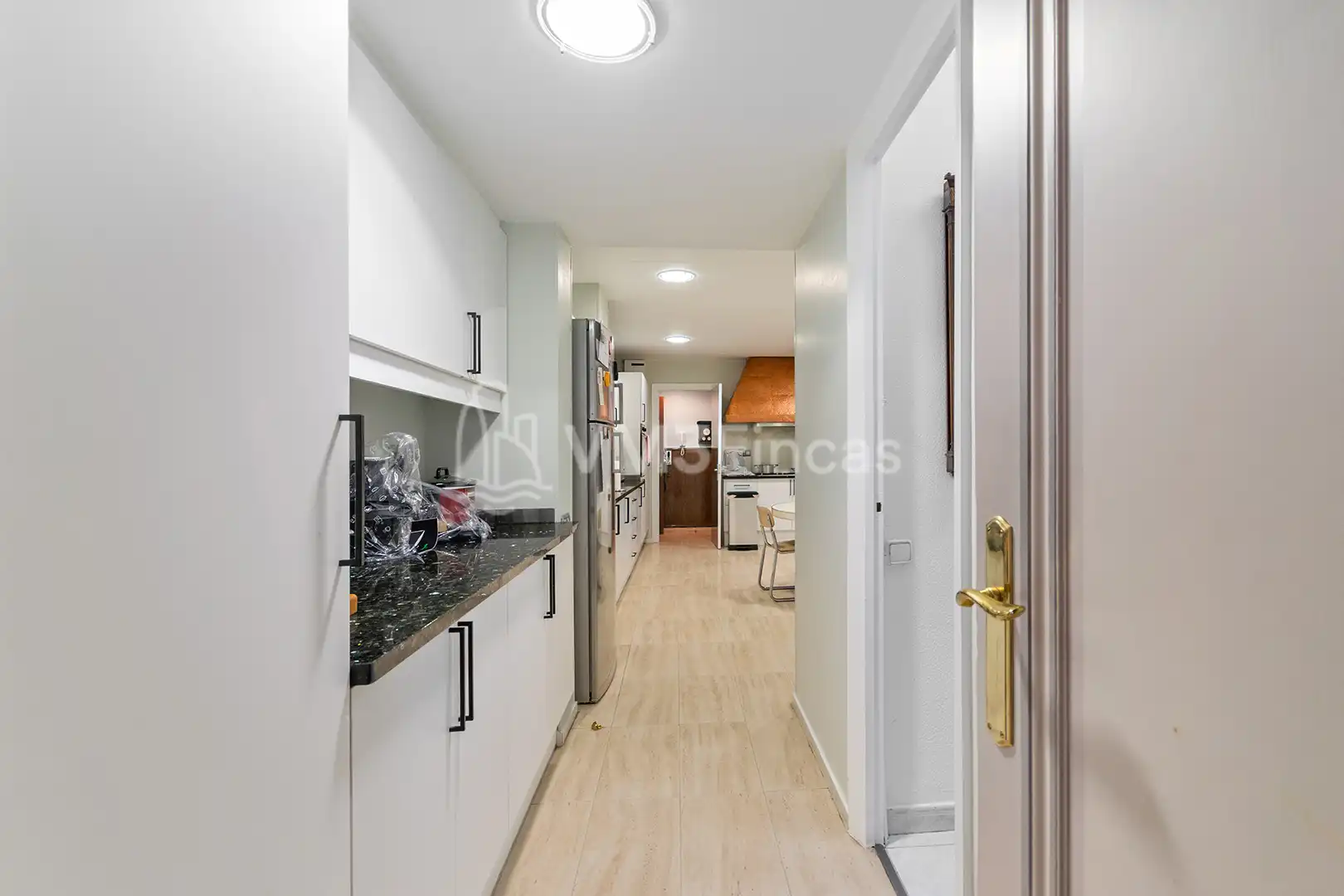 Wohnung zur Miete in Barcelona mit Klimaanlage, Heizung und Parkett
