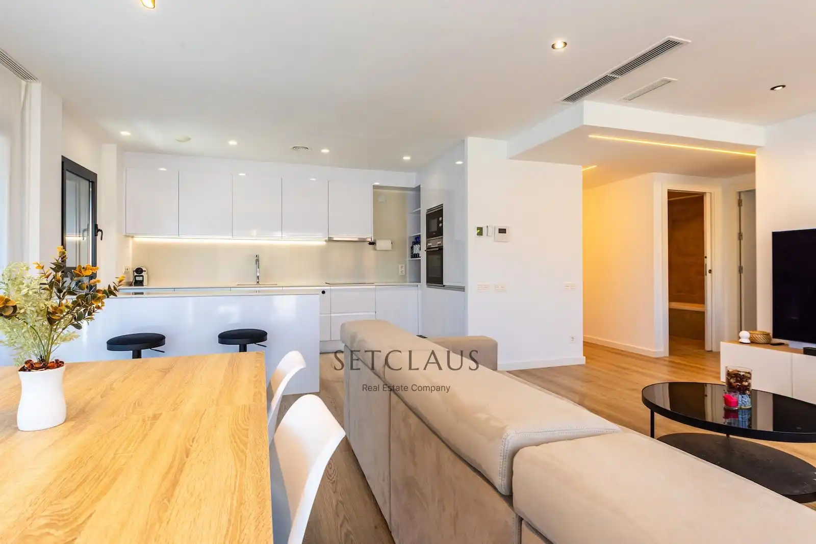 Kitchen of Flat for sale in El Masnou  with Air Conditioner, Heating and Terrace