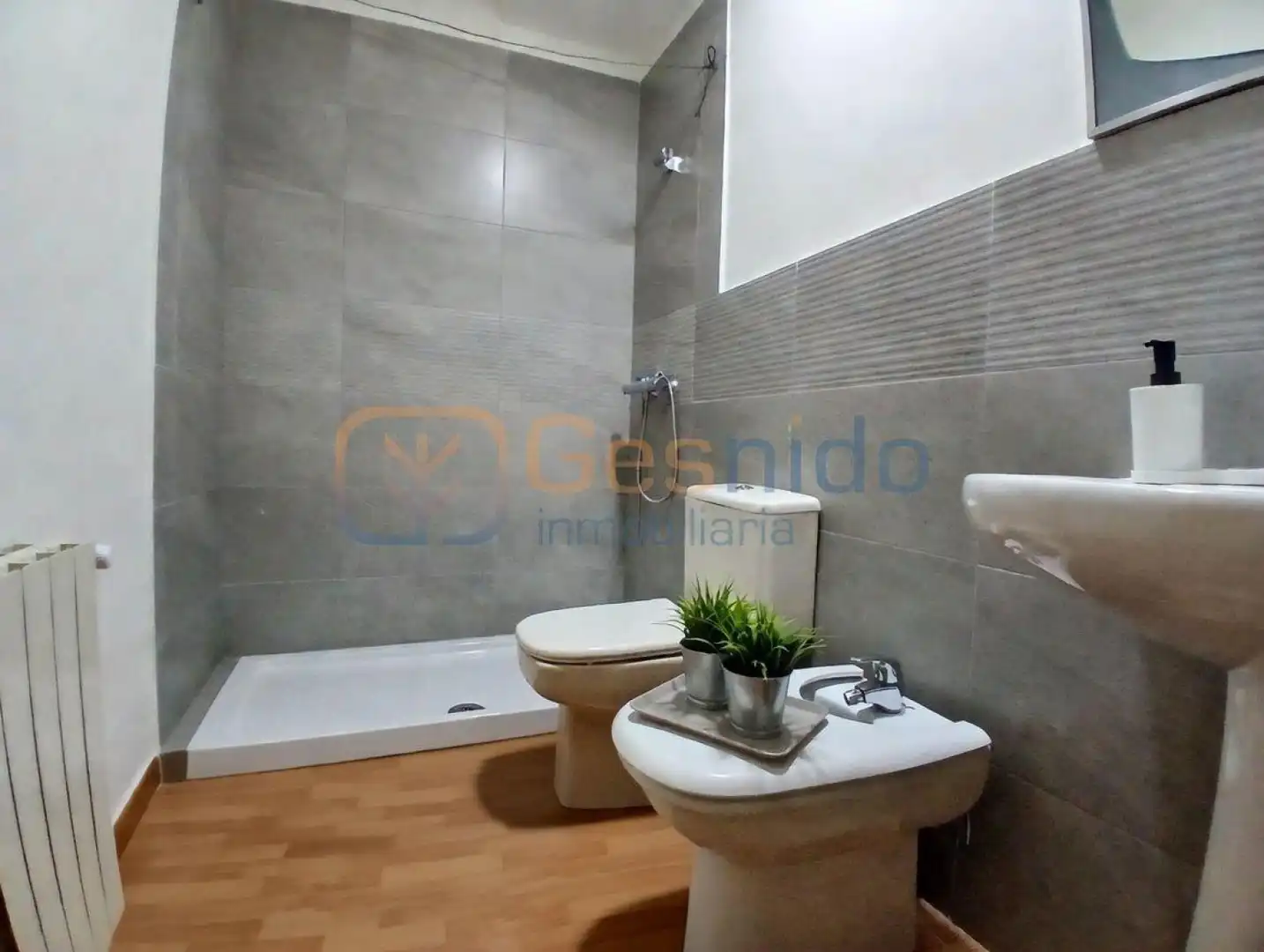 Baño de Casa o chalet en venta en Prádena con Calefacción, Parquet y Terraza