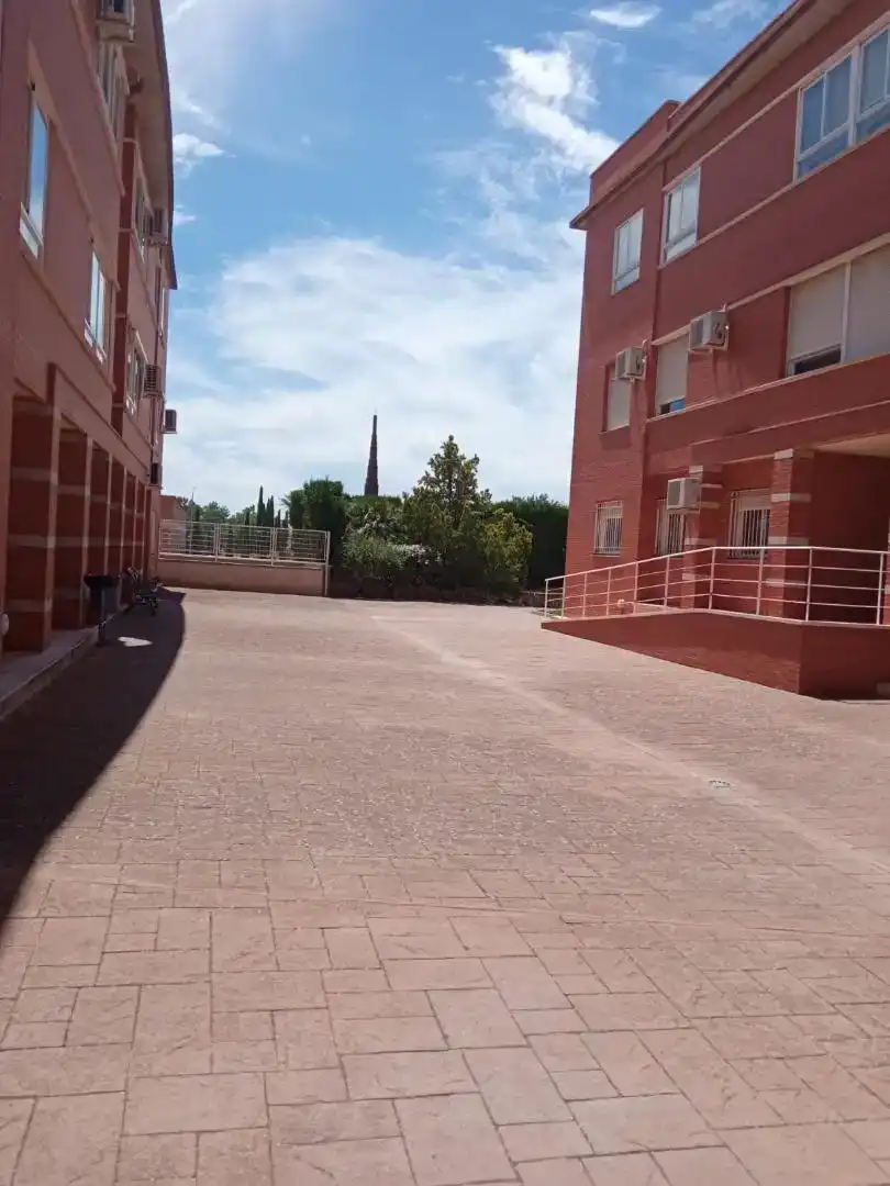 Parkplatz von Wohnung zur Miete in Ciudad Real mit Privatgarten, Parkett und Schwimmbad
