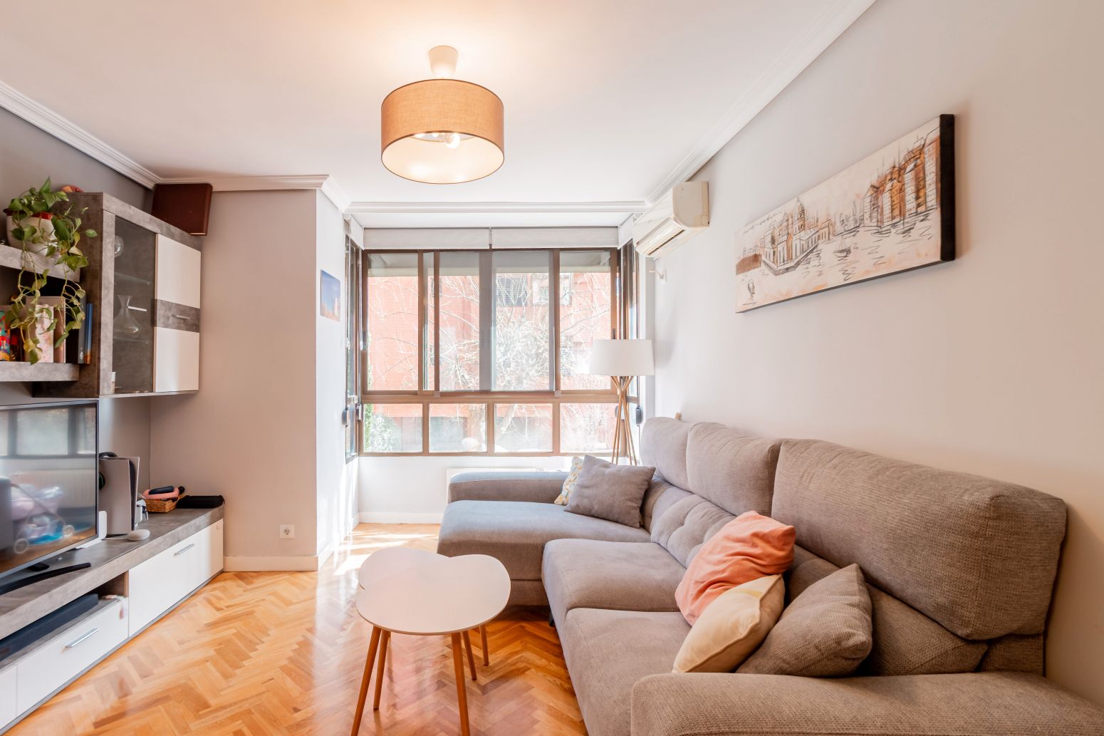 Sala de estar de Piso en venta en Torrejón de Ardoz con Aire acondicionado, Calefacción y Trastero