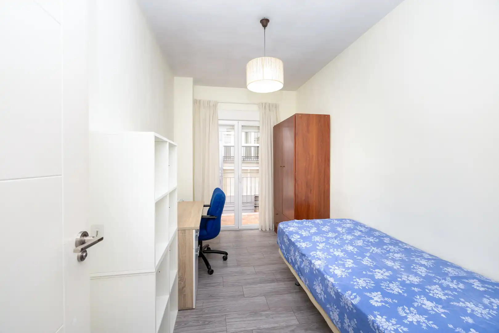 Bedroom of Flat for rent in Granada  with Heating, Furnished and Washing machine