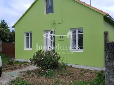 Casa amb jardí en venda a Lugar Barreiro