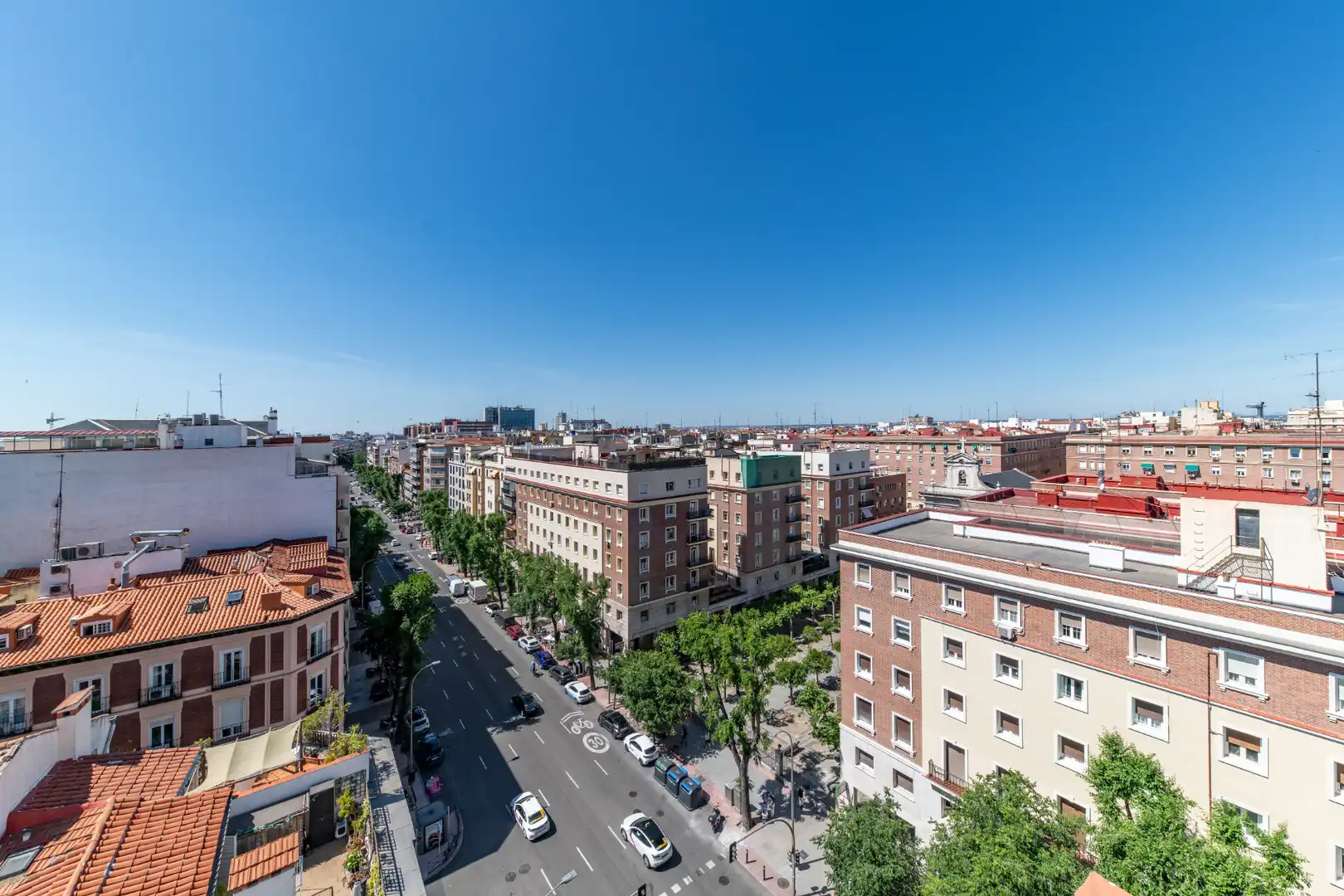 Außenansicht von Dachboden zum Verkauf in Madrid mit Klimaanlage, Heizung und Parkett