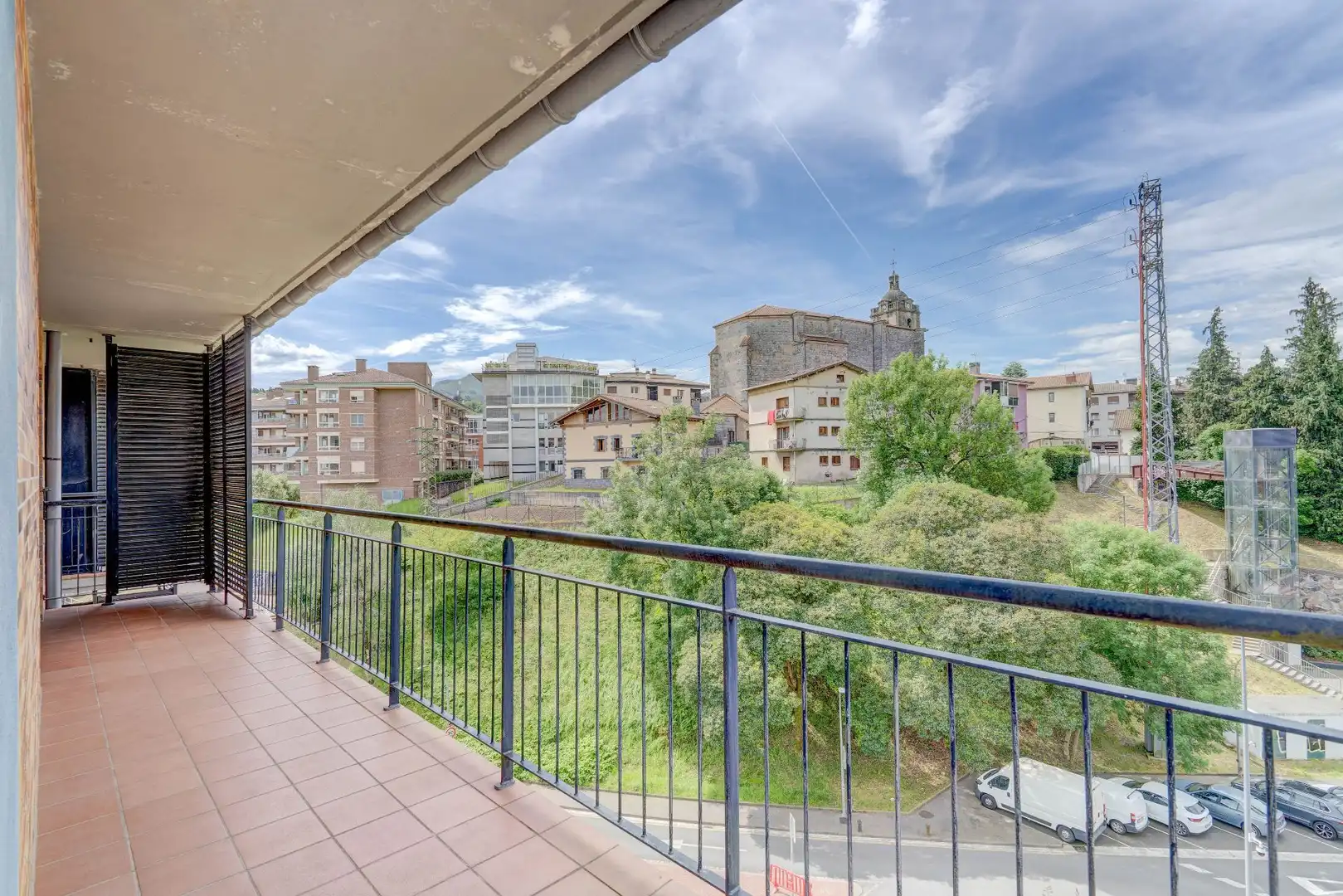 Vista exterior de Piso en venta en Urnieta con Calefacción, Terraza y Trastero