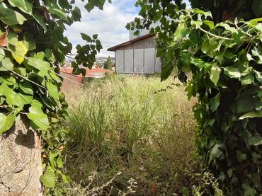Terreny residencial en venda a Rúa Sardomela