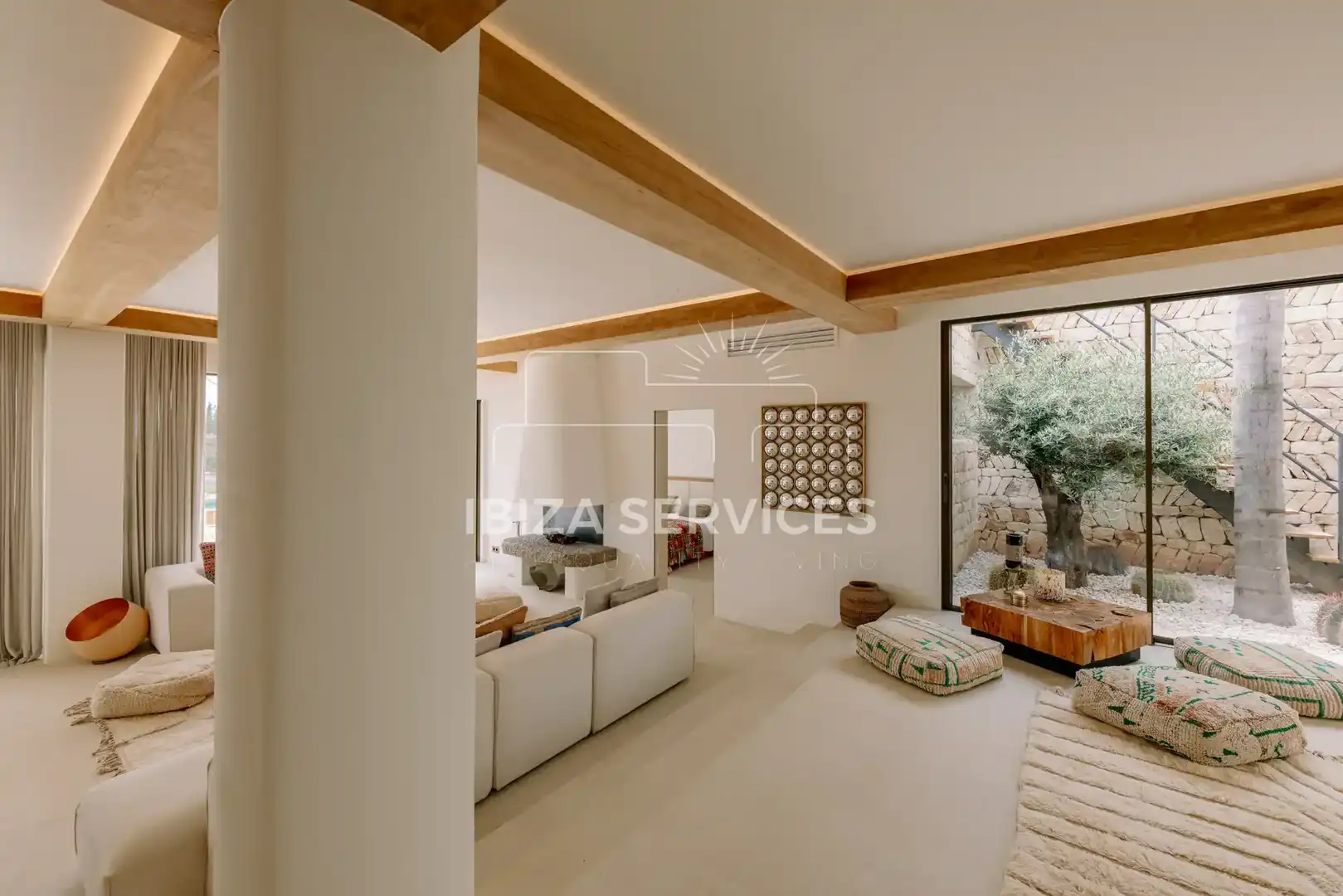 Wohnzimmer von Haus oder Chalet zum Verkauf in Santa Eulària des Riu mit Klimaanlage und Schwimmbad