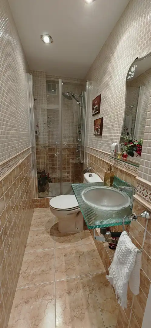 Baño de Piso en venta en Madrid con Aire acondicionado y Calefacción