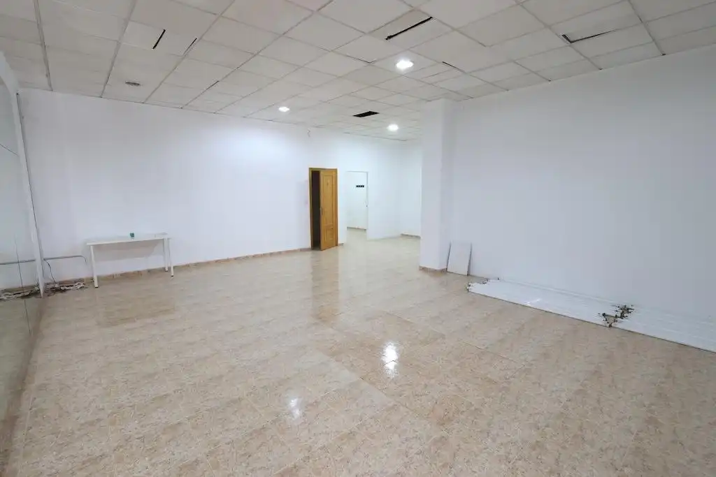 Business premises for sale in Calle Calle Villa Madrid, imagen 2