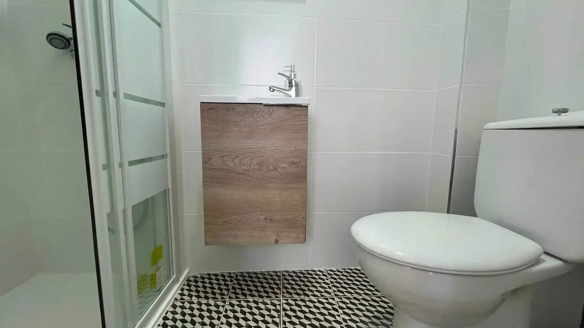 Room in Carrer Mare de Deu dels desamparats, Centro
