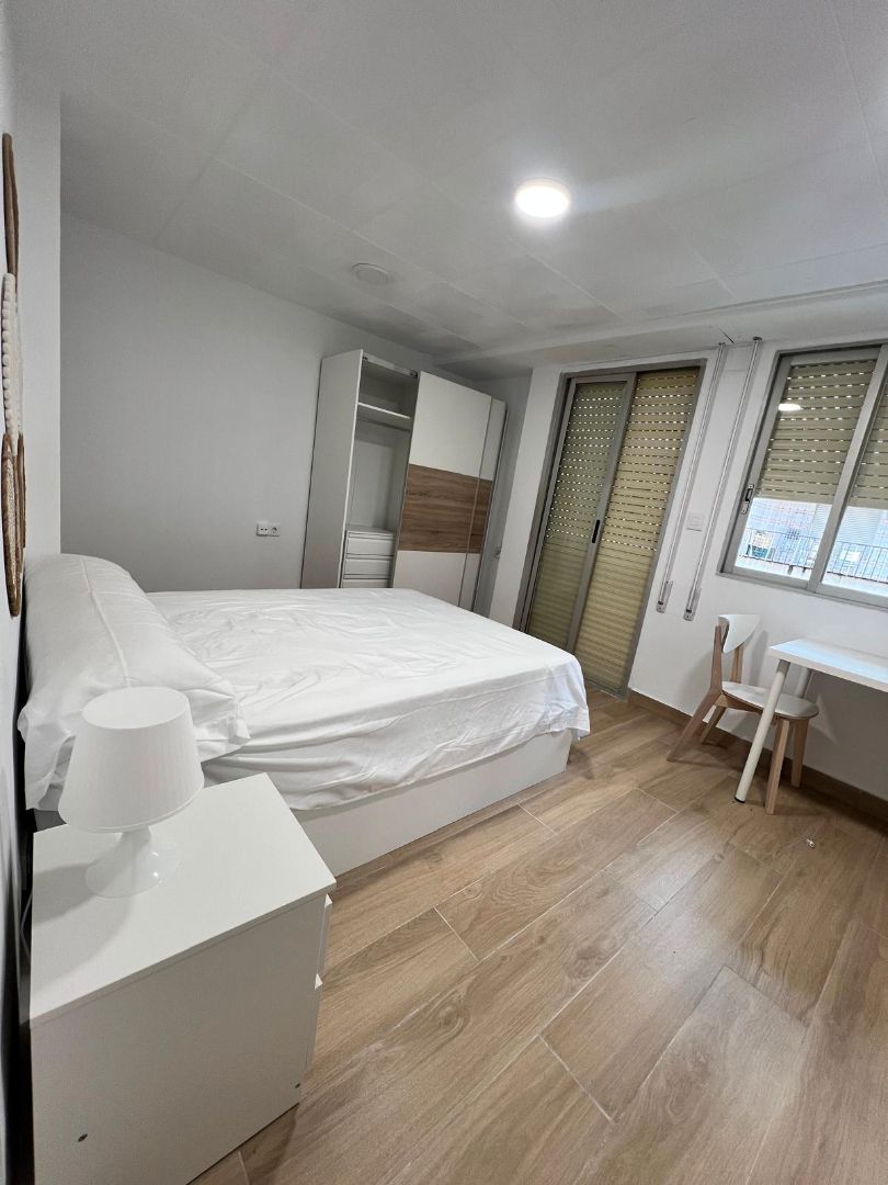 Bedroom of Flat to share in Gandia  with Furnished, Oven and Washing machine