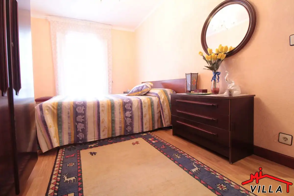 Bedroom of Houses for sale in Colindres