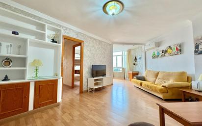 Sala d'estar de Pis en venda en Málaga Capital amb Aire condicionat, Terrassa i Balcó