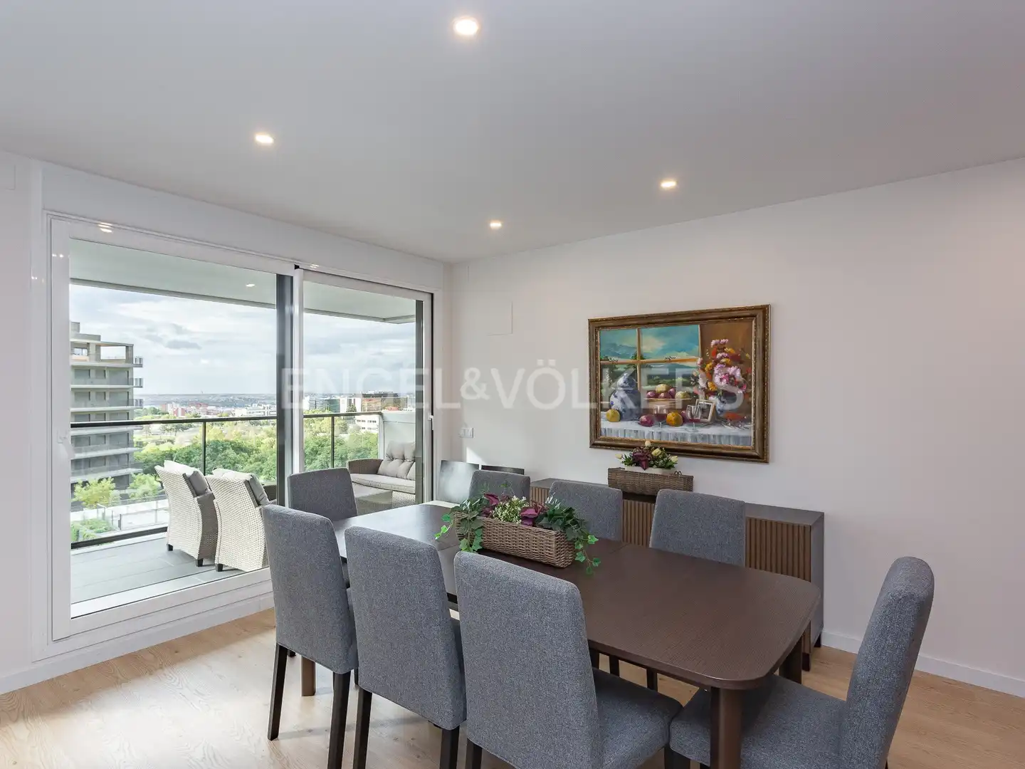 Dining room of Flat for rent in Esplugues de Llobregat  with Air Conditioner, Heating and Parquet flooring