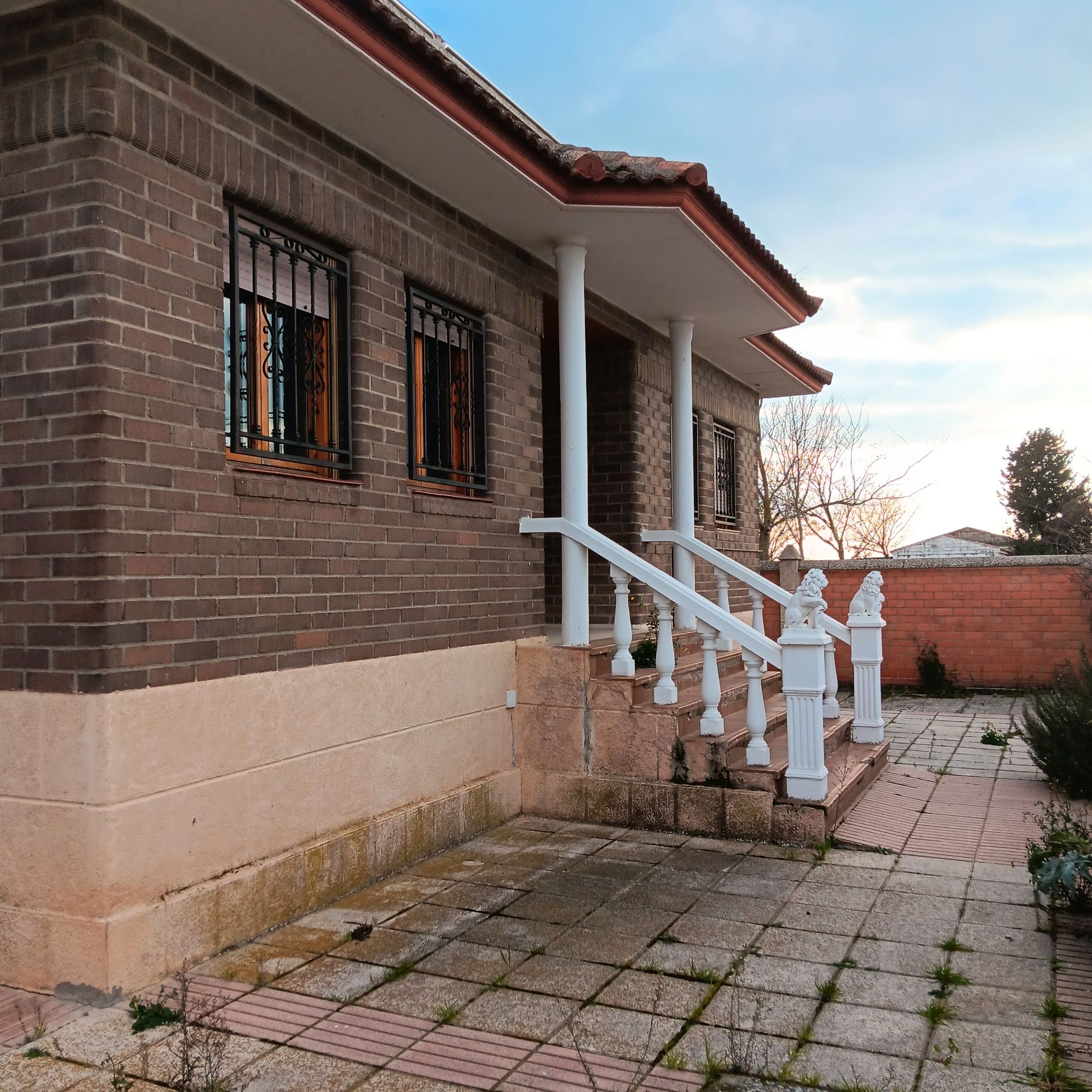 Exterior view of House or chalet for sale in Gurrea de Gállego  with Heating, Terrace and Furnished