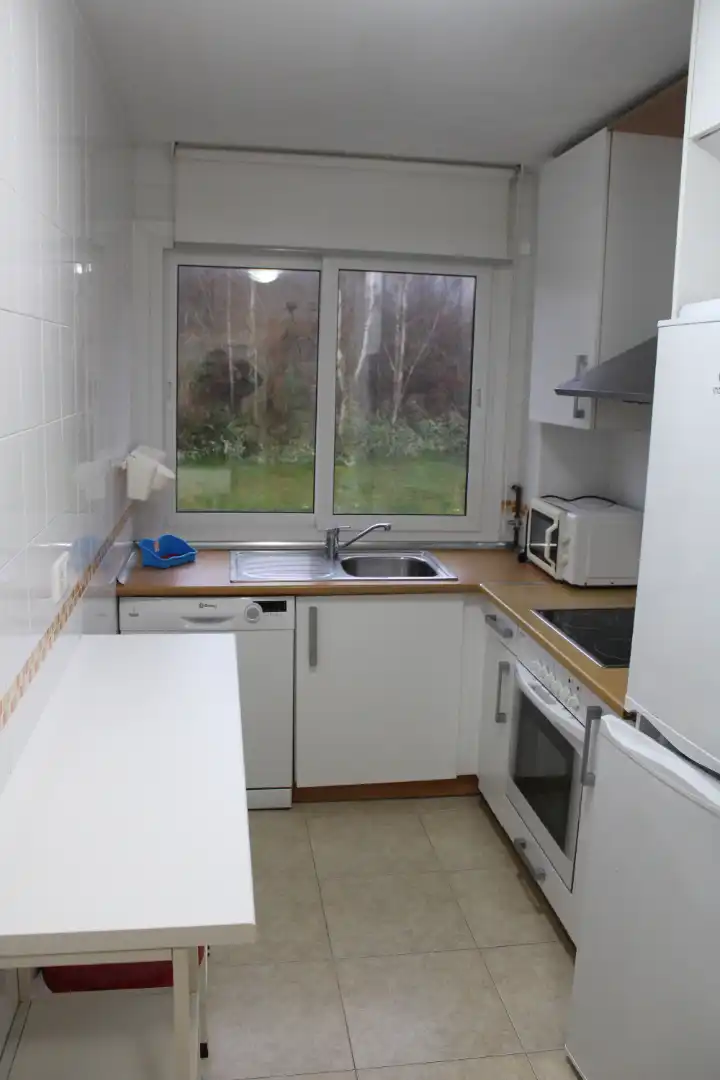 Cuina de Apartament en venda en Miño amb Calefacció, Traster i Moblat