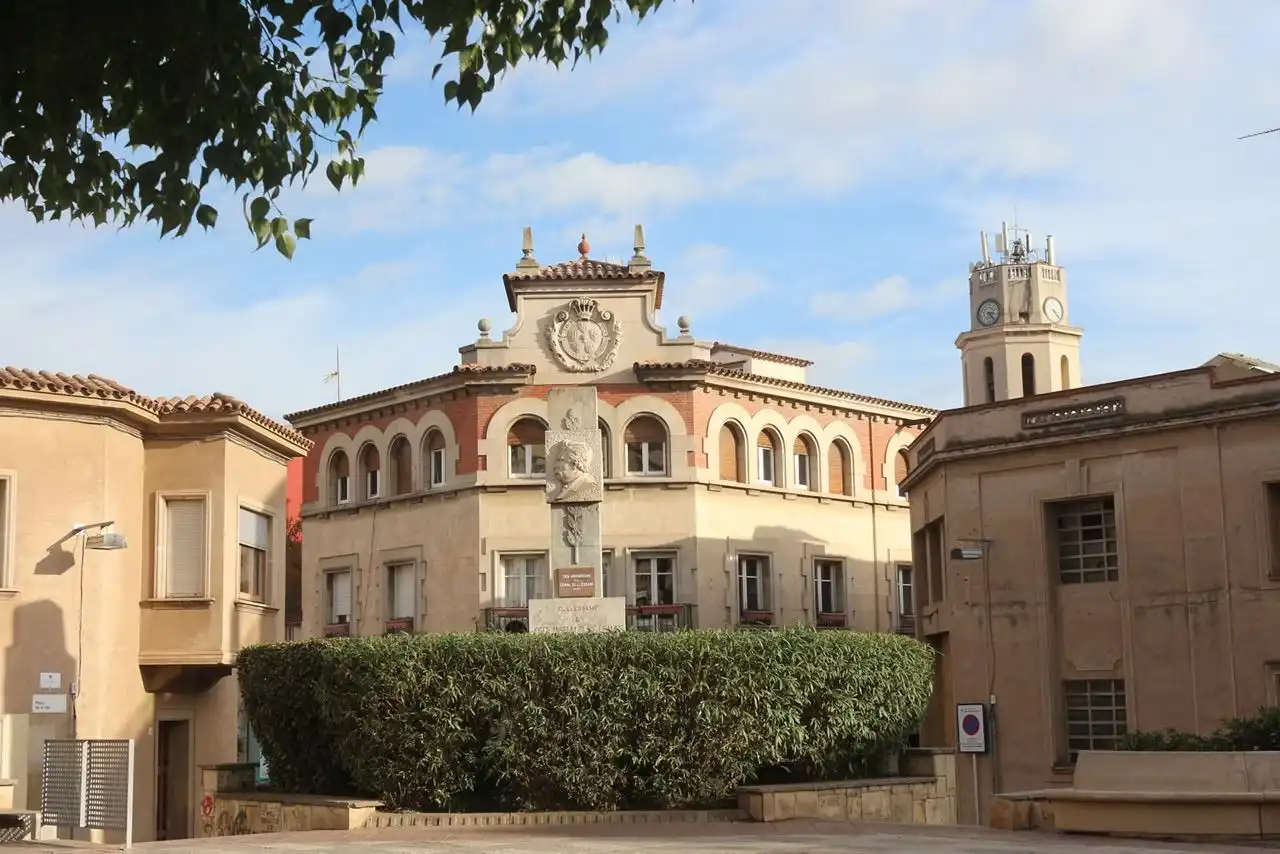 Exterior view of Houses for sale in Sant Vicenç Dels Horts  with Air Conditioner, Heating and Terrace