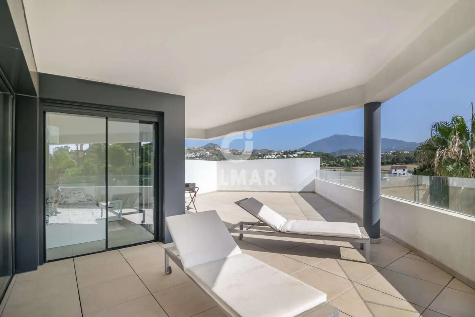 Terrassa de Apartament en venda en Estepona amb Calefacció, Traster i Piscina