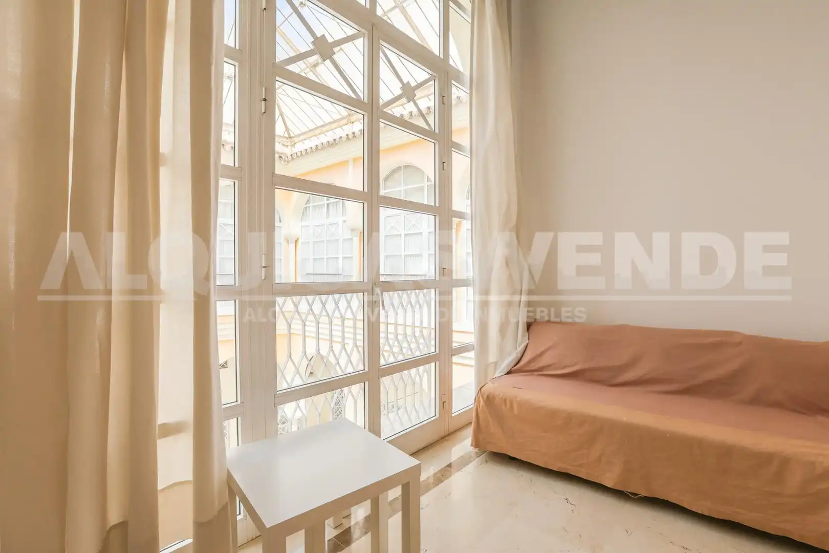 Habitación de Piso de alquiler en Sevilla con Aire acondicionado, Calefacción y Amueblado