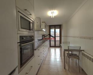 Kitchen of Flat for sale in O Barco de Valdeorras    with Heating, Storage room and Furnished