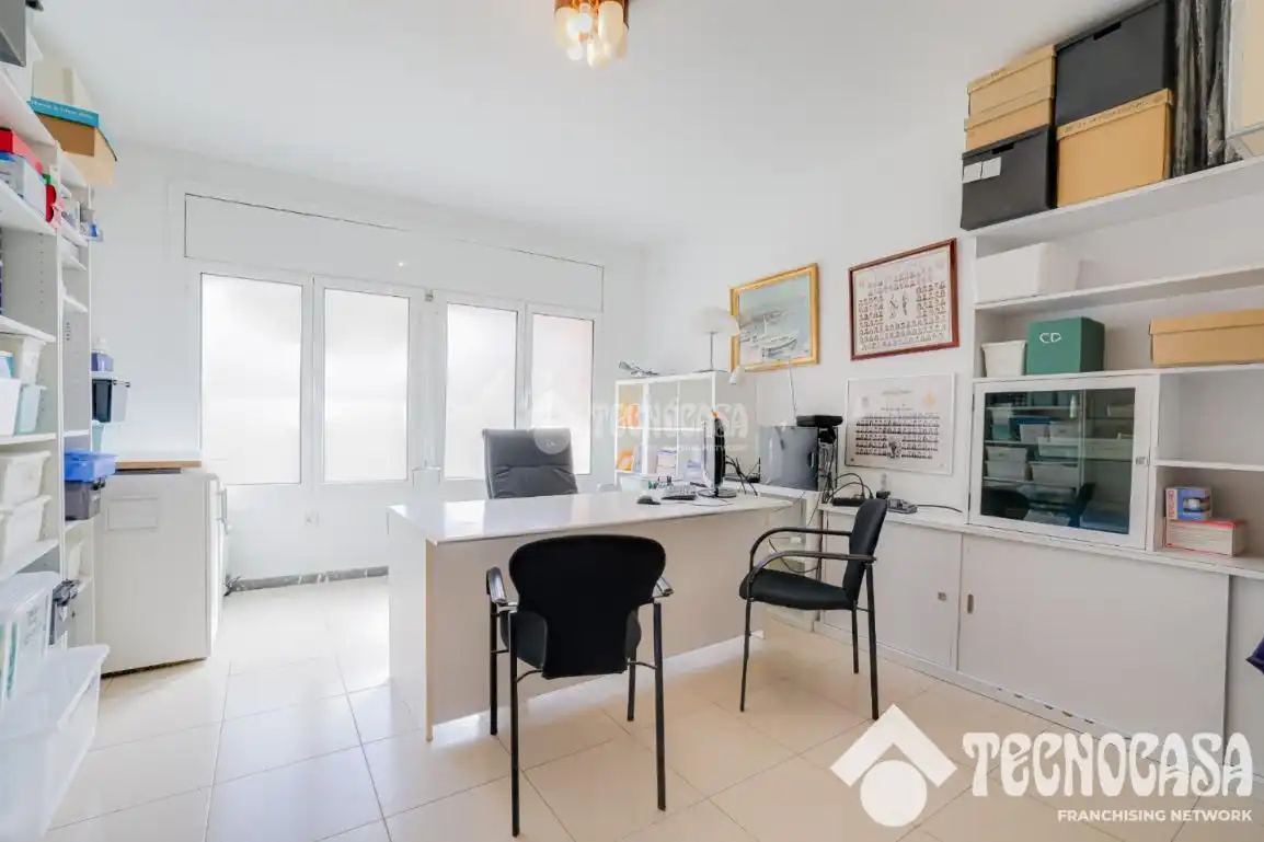 Flat with terrace for sale in Centre, imagen 10