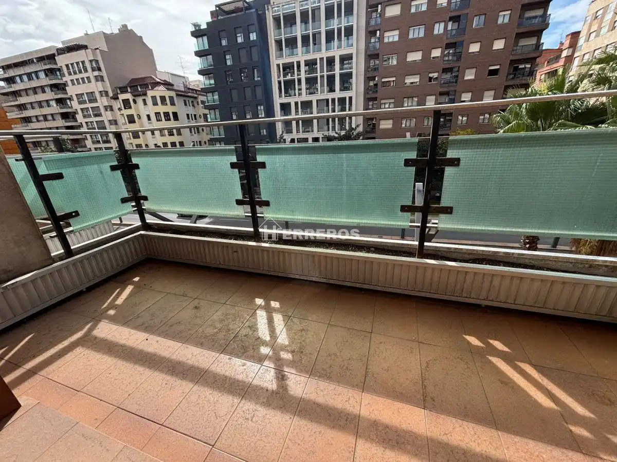 Piso con terraza en venta en GRAN VIA, imagen 5