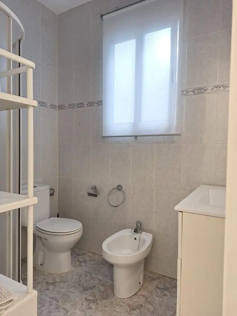 Bathroom of Flat for rent in Murcia  with Air Conditioner, Heating and Furnished