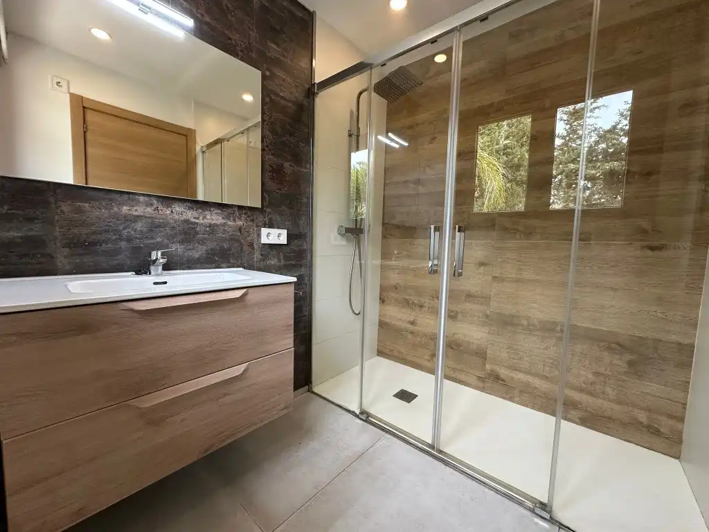 Baño de Finca rústica de alquiler en Sencelles con Terraza y Piscina