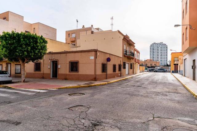 Casa-chalet en Venta en Calle JUAN DE LA COSA (SD), 21 en Santo Domingo