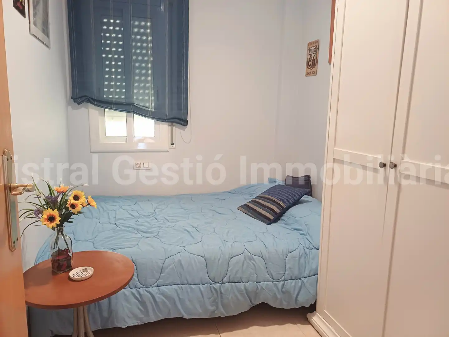 Schlafzimmer von Dachboden zum Verkauf in Calafell mit Klimaanlage, Terrasse und Möbliert