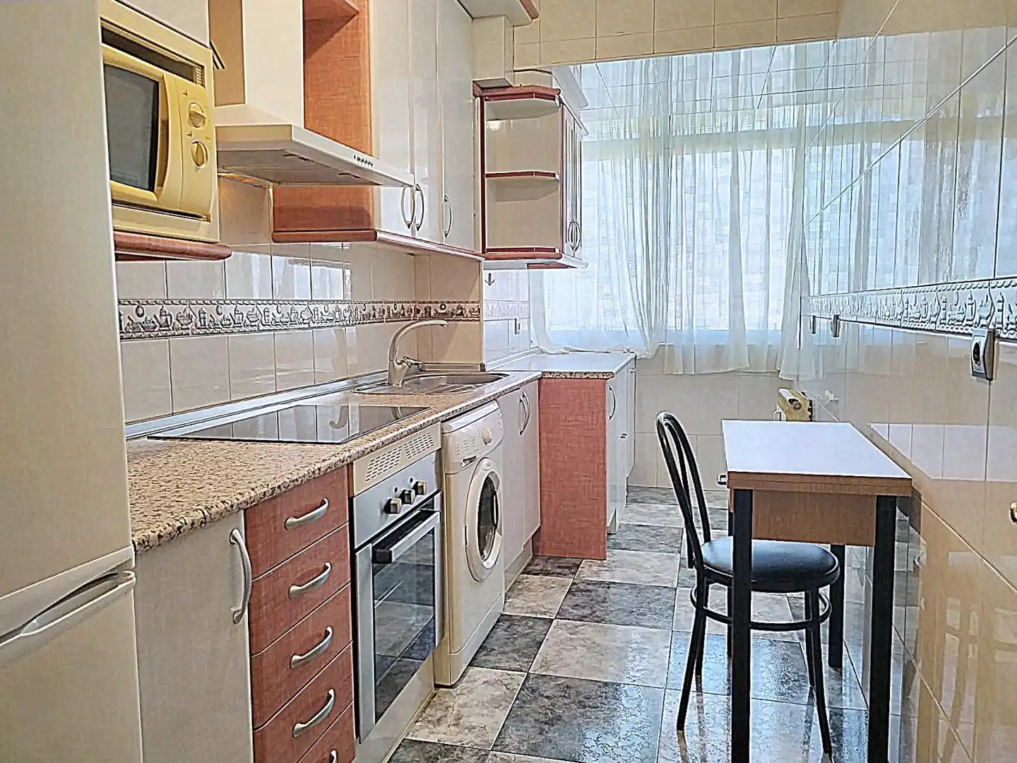 Flat with terrace for sale in Centro, imagen 3