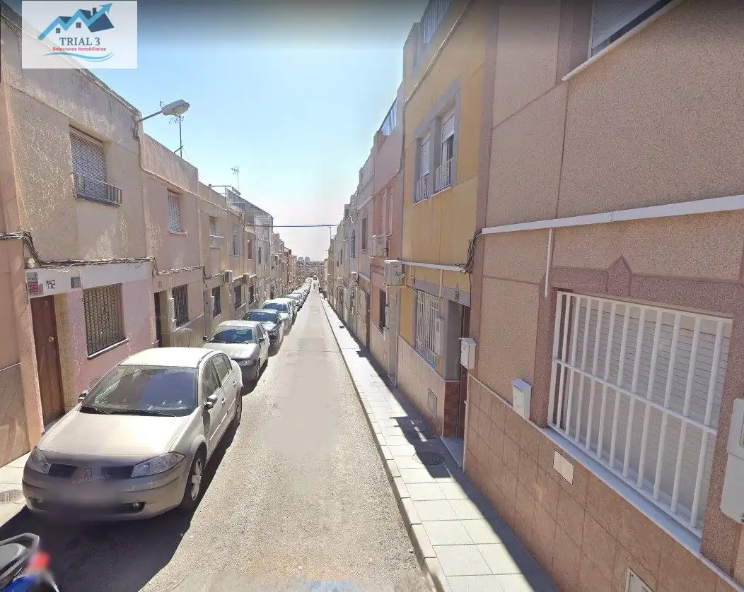 Vista exterior de Apartamento en venta en Almería con Terraza