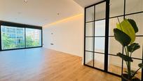 Living room of Flat for sale in  Barcelona Capital  with Air Conditioner, Heating and Parquet flooring