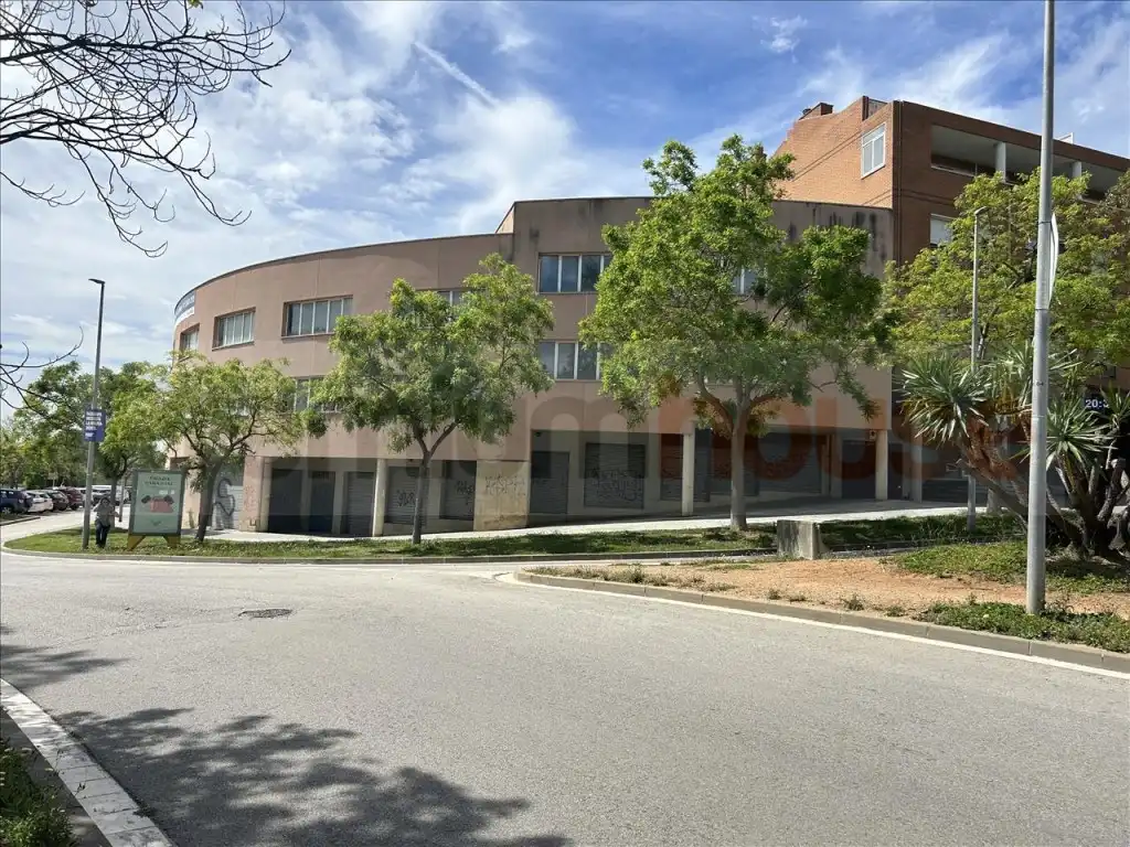 Office space for sale in Avenida Cornisa