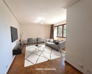 Living room of Flat for sale in Oviedo   with Heating, Terrace and Storage room