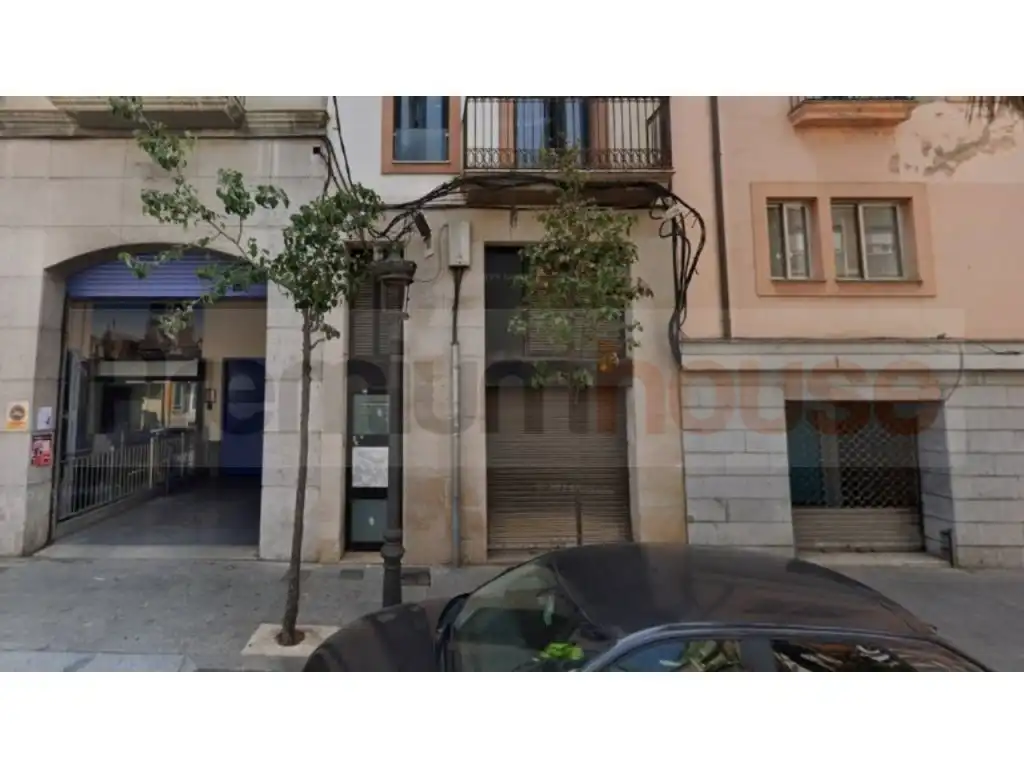 Locale commerciale in vendita a Calle Mur Del