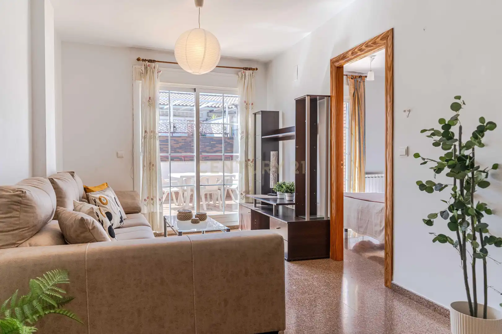 Sala d'estar de Apartament en venda en Churriana de la Vega amb Jardí privat i Piscina comunitària