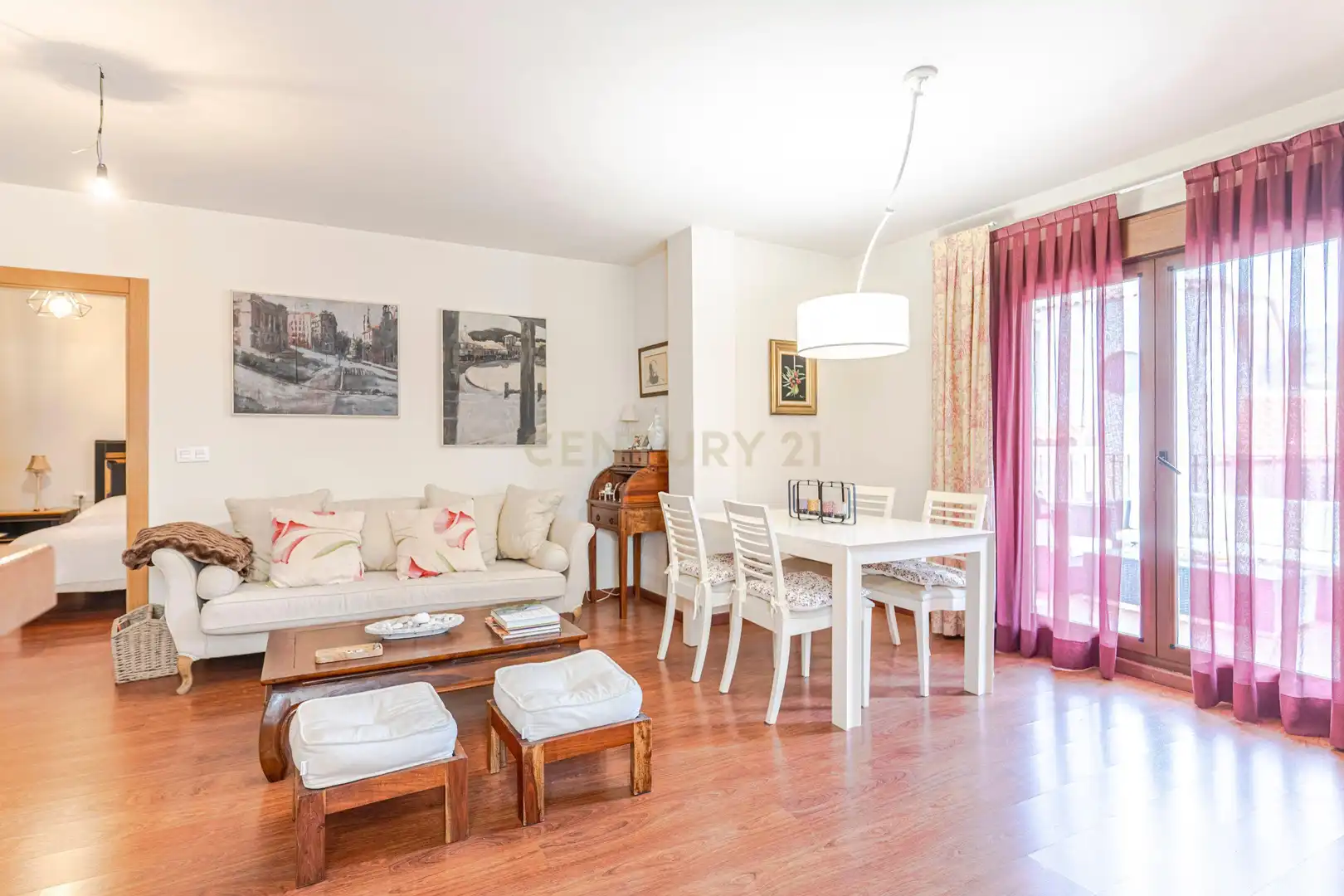 Sala de estar de Apartamento en venta en Vélez de Benaudalla con Aire acondicionado, Trastero y Piscina