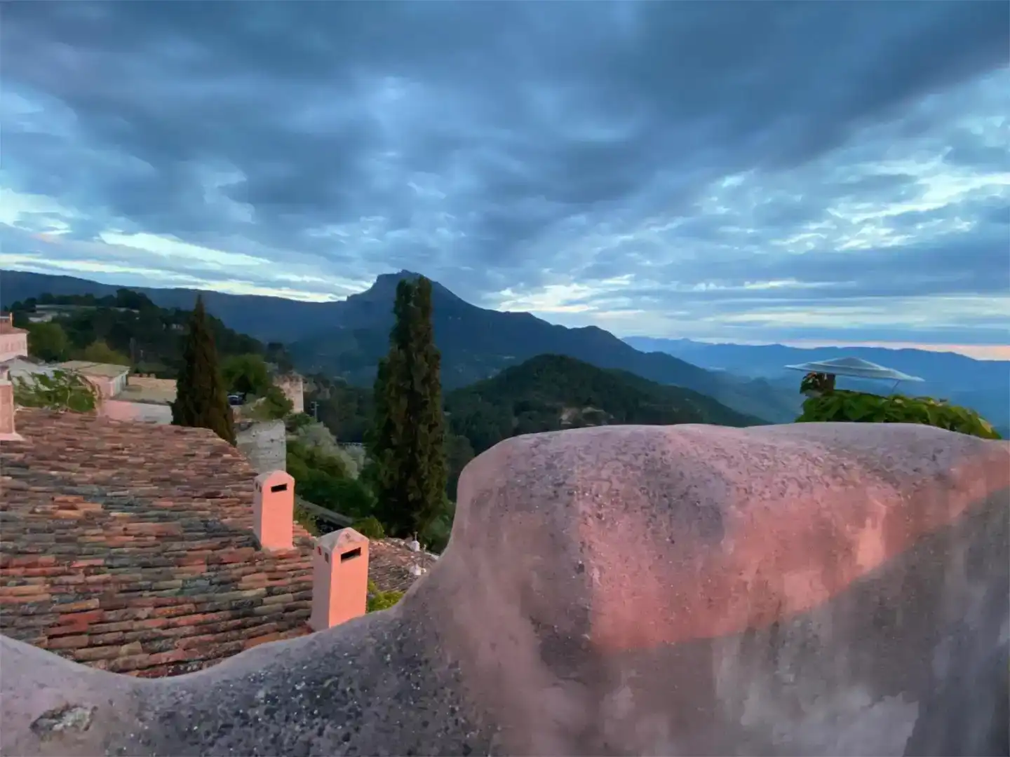Vista exterior de Casa adosada en venda en Segura de la Sierra, Jaén