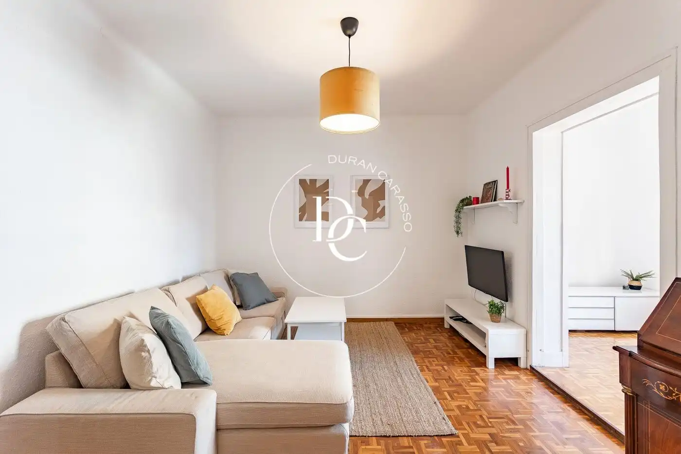 Living room of Flat for sale in Barcelona  with Air Conditioner, Heating and Furnished