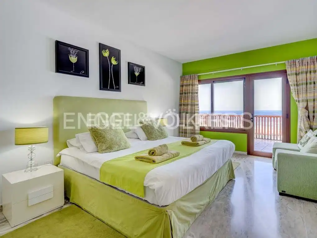 Houses for sale in Acantilados de Los Gigantes