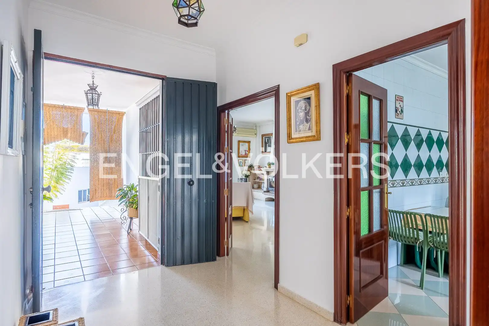 Casa o xalet en venda en Albaida del Aljarafe amb Aire condicionat, Calefacció i Jardí privat